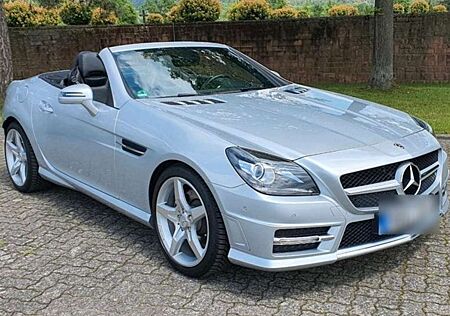 Mercedes-Benz SLK 200 (BlueEFFICIENCY) 7G-TRONIC