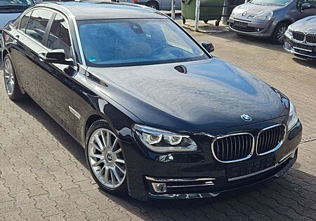 BMW 750 Li xDrive-Standh-Individual-Night Vision-VOLL