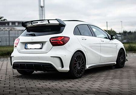 Mercedes-Benz A 45 AMG 4Matic Speedshift 7G-DCT