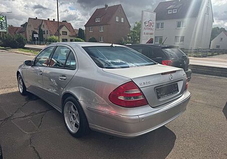 Mercedes-Benz E 320 E -Klasse Lim. 4Matic/Avantgarde
