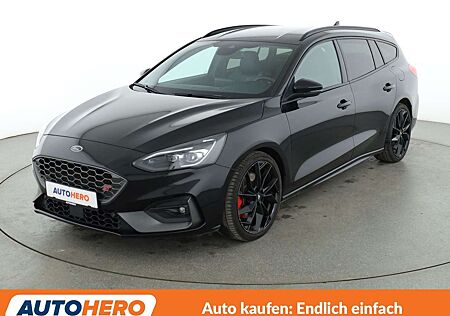 Ford Focus 2.3 EcoBoost ST *LED*NAVI*CAM*