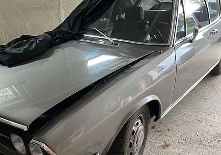 Audi 100 coupe S