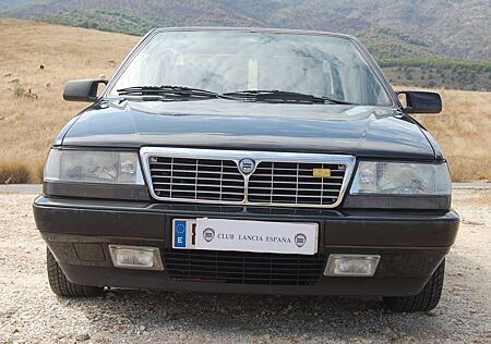 Lancia Thema 8.32, Ferrari