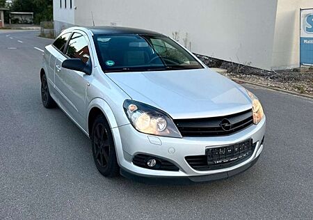 Opel Astra H GTC Sport