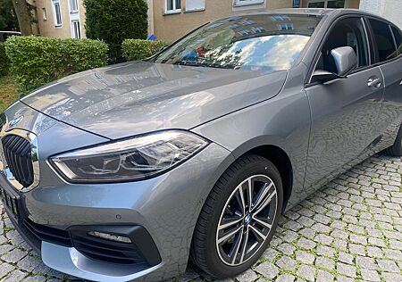 BMW 118 i Aut. Leder, Memory, Head Up, H/K, Kamera