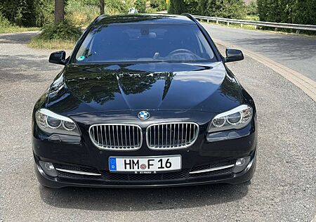 BMW 520 Touring -Sport-