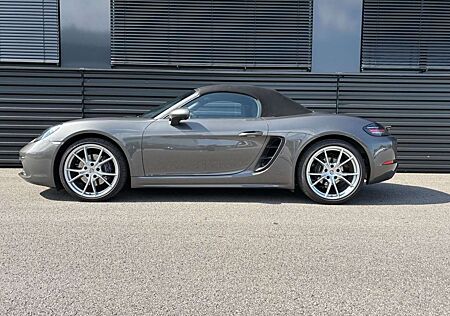 Porsche Boxster 718 -SCHALTER !!- 2.HAND-17.800 KM!!
