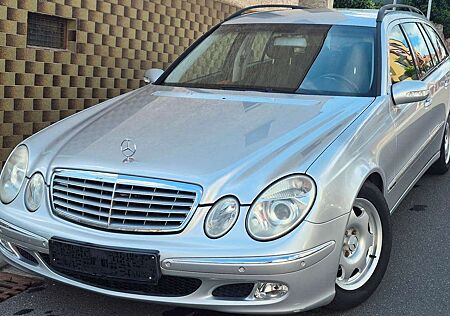 Mercedes-Benz E 200 Automatik PDC Sitzheizung Serviceheft Tüv neu