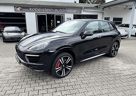 Porsche Cayenne Turbo S Vorbesitz Fussballnationalspieler