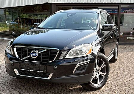 Volvo XC 60 XC60 Summum AWD 2.4 4x4 *LEDER*XENON*PANORAMA*