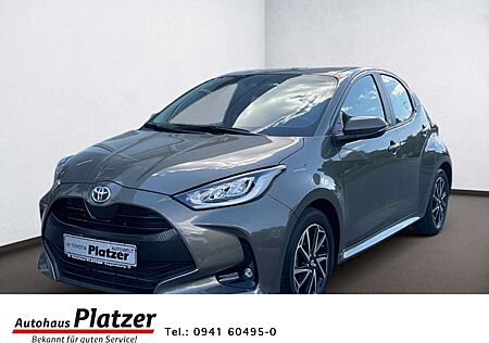 Toyota Yaris 1,5 l Hybrid Team D inkl. Comfortpaket LED Apple C