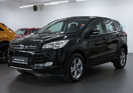 Ford Kuga Titanium Aut. 4x4/KAMERA/PDC/SHZ/U-FREI!