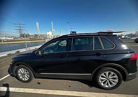 VW Tiguan Volkswagen 2.0 TDI DPF 4Motion BlueMotion Techn. DSG Lounge S