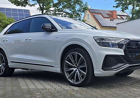 Audi Q8 50 TDI quattro tiptronic