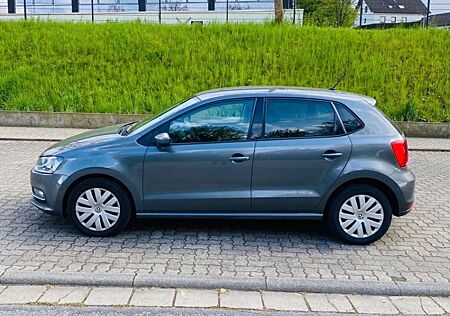 VW Polo Volkswagen 1.4 TDI (Blue Motion Technology) DSG Highline