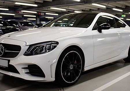 Mercedes-Benz C 300 C300 Coupé AMG Line | Panorama | 360° | Night