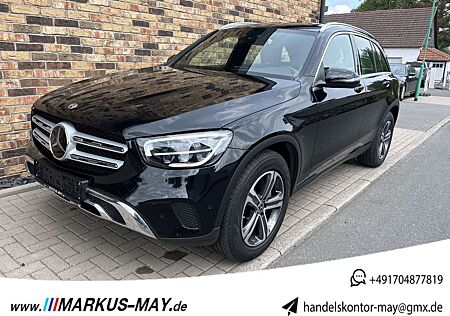 Mercedes-Benz GLC-Klasse GLC 200 4Matic Distronic Navi LED OffRoad AMG