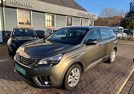 Peugeot 5008 Active +Navi+SHZ+ACC+7 Sitze+AHK