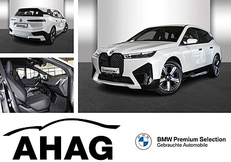 BMW iX xDrive40 Sportpaket Klimaaut. AHK Soft-Close