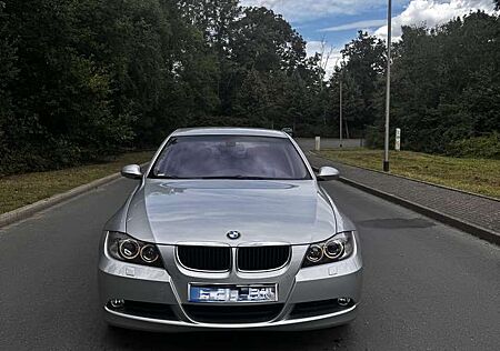 BMW 320i 320