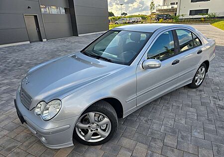 Mercedes-Benz C 180 Kompressor (203.046)