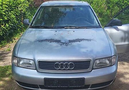 Audi A4 1.6