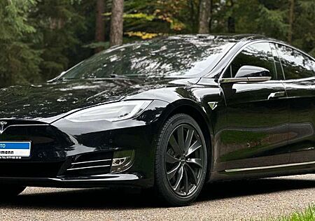 Tesla Model S 100 D Performance