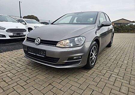 VW Golf Volkswagen VII Lim. Trendline BMT