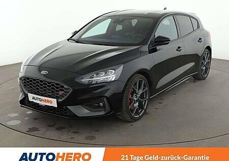 Ford Focus 2.3 EcoBoost ST*NAVI*LED*TEMPO*CAM*PDC*SHZ*