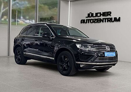 VW Touareg Volkswagen V6 TDI Terrain Tech 4Motion R-Line
