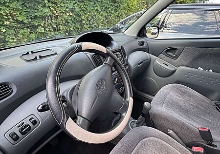 Toyota Yaris Verso 1.3 Sol