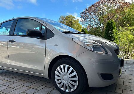 Toyota Yaris 1.33 VVT-i Sol
