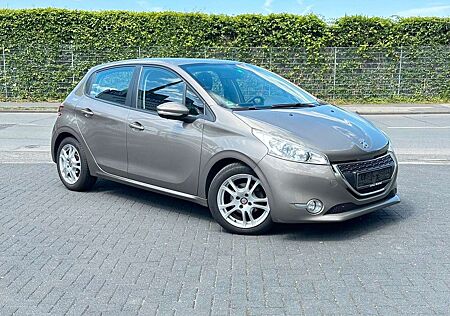 Peugeot 208 Active LED-Navi-Klima-ZV-Servo-Tempomat-