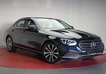 Mercedes-Benz E 300 de 9G-Tronic Navi/Temp/Kamera/Wide