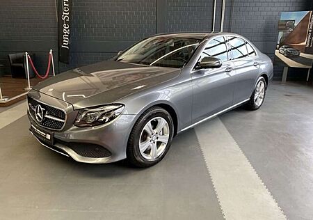 Mercedes-Benz E 200 4M Avantgarde Multibeam Kamera Navi Sitzh.