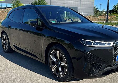 BMW iX xDrive40