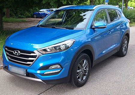 Hyundai Tucson blue 1.7 CRDi 2WD Style