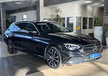 Mercedes-Benz E 300 de 4Matic Avantgarde Pano. Burmester AHK