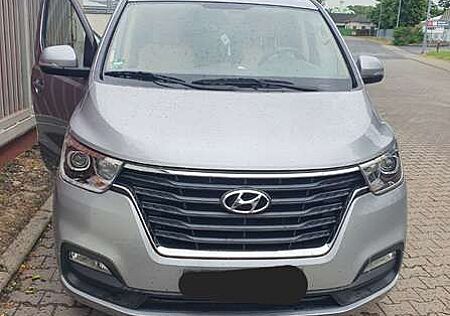 Hyundai H-1 2.5 CRDi Travel Premium