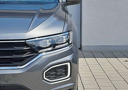 VW T-Roc Volkswagen Sport 4Motion/3xR-Line/Pano/LED/Kam/AhK