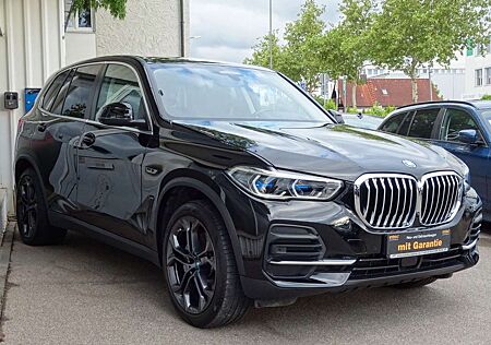 BMW X5 xDrive45e 21" Navi Leder Laser M Len AHK Keyl