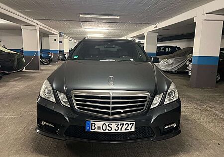 Mercedes-Benz E 250 T BlueEFFICIENCY 7G-TRONIC Avantgarde