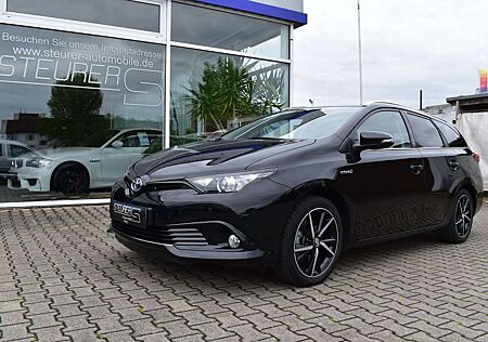 Toyota Auris 1.8 Hybrid Team D Touring Sports Navi