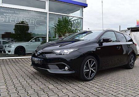 Toyota Auris 1.8 Hybrid Team D Touring Sports Navi