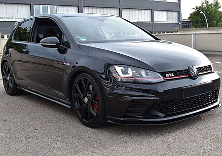 VW Golf Volkswagen VII GTI Clubsport *Black Pearl*