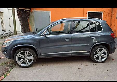 VW Tiguan Volkswagen 2.0 TDI DPF 4Motion Track