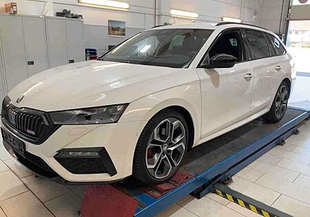Skoda Octavia Combi RS First Edition 4x4 2.0TDI DSG