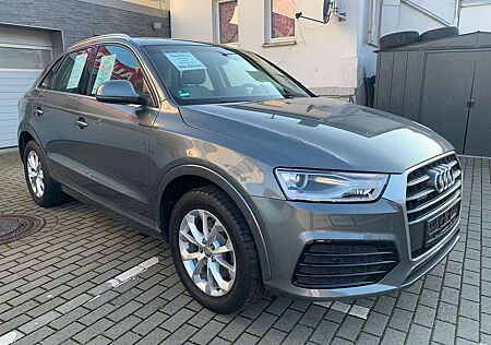 Audi Q3 Design Quattro/el.Heckklappe/Sportsitze/Navi/AHK