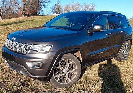 Jeep Grand Cherokee 3.0 V6 4WD Overland -AHK Soundsystem- 38000€ net