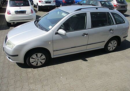 Skoda Fabia 1.4 16V Combi Klima Alu Scheckheft Tüv 6/2026